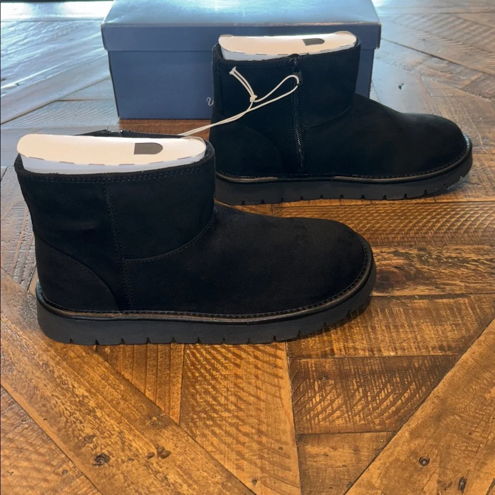 Universal Thread Suede Booties